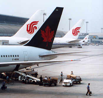 Boeing 767-375 (ER) C-GEOU & Boeing 777-200 B-2063