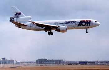 DC-10-30 AOM-Cubana F-GLMX