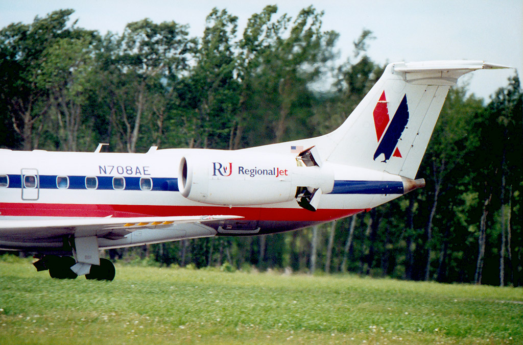 Embraer ERJ 135, American Eagle, N708AE