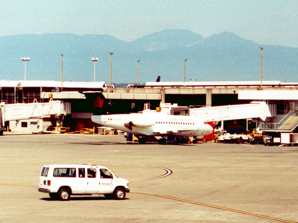 Fokker F.28, Canadian Regional, C-FCRP