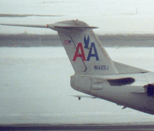 Fokker F.100, American Airlines, N1422J, Fin 28A