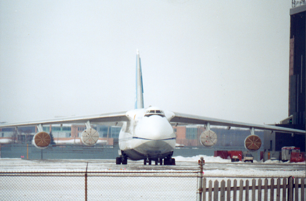 Antonov An-124