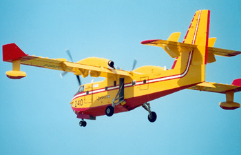 In flight CL-415