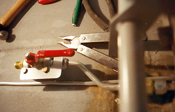 valve de fermeture d'arrivée d'essence au moteur