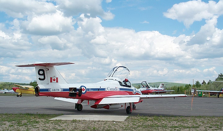 Snowbirds Mont-Laurier 20 mai 2001