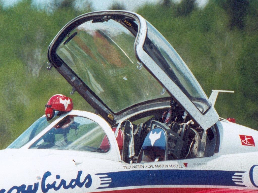 Snowbirds Mont-Laurier 20 mai 2001