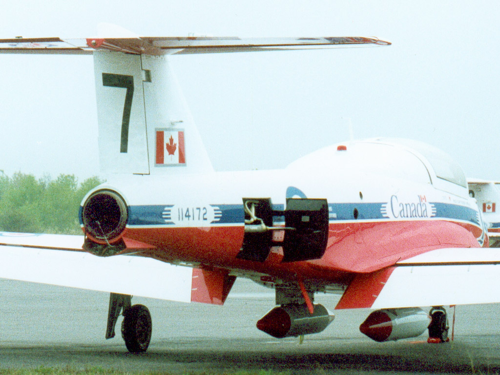 Snowbirds Mont-Laurier 18 mai 2001