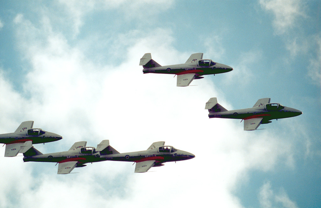 Snowbirds Mont-Laurier 20 mai 2001