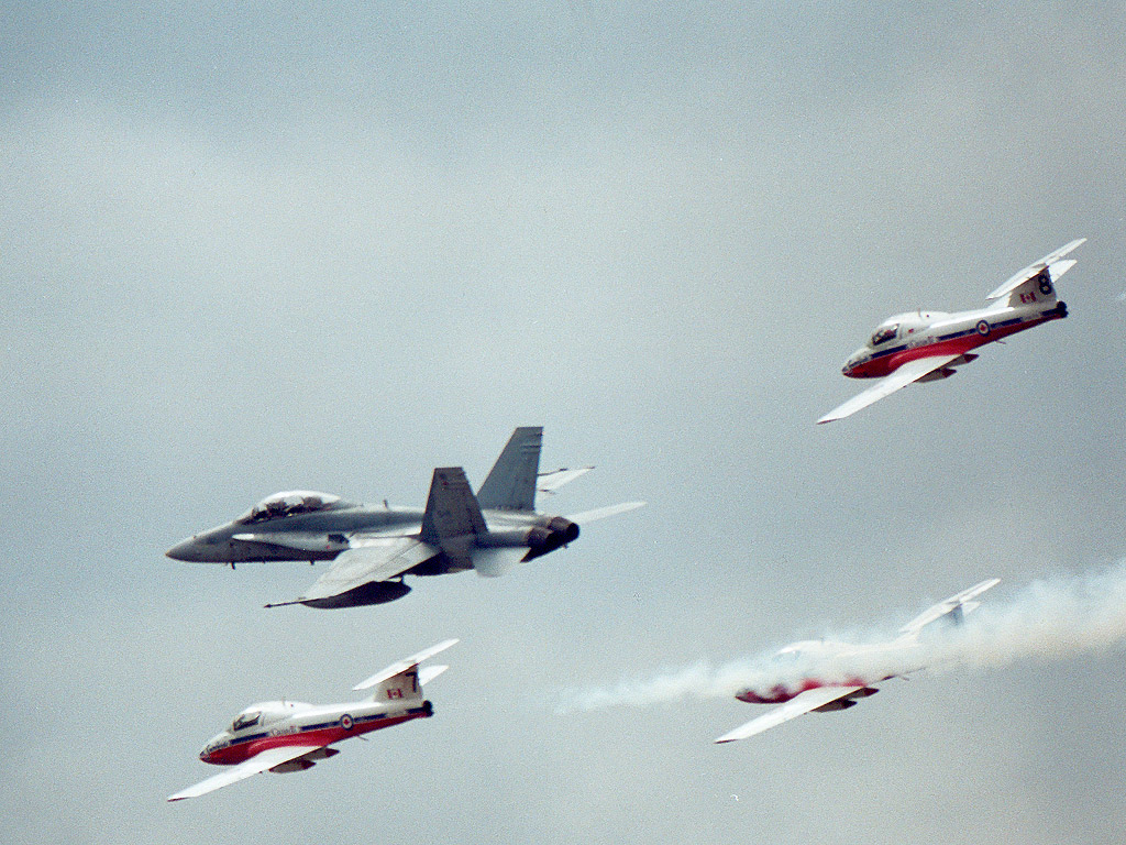 Snowbirds Mont-Laurier 20 mai 2001