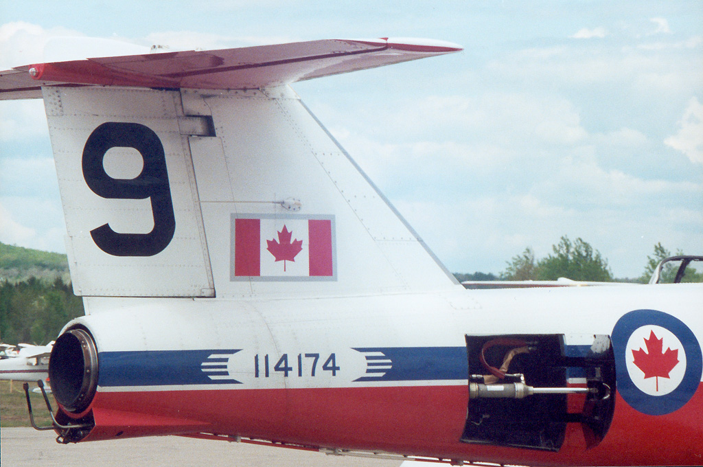 Snowbirds Mont-Laurier 20 mai 2001