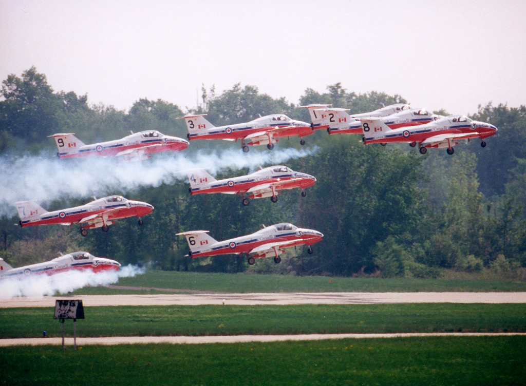 Snowbirds Quebec 9 juin 2001