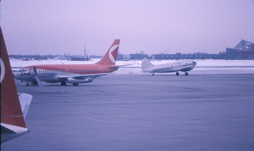 Boeing 737-200 CPAir & C-46 Quebecair