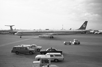 klm sept71 DC-8-63F PH-DEG