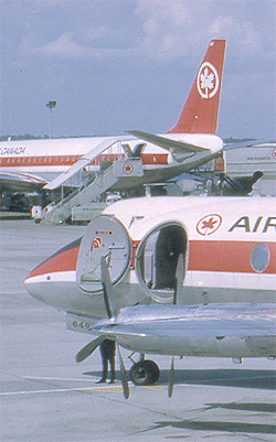 Vickers Viscount_CF-TIE_fin649, DC-8, Sept 1968